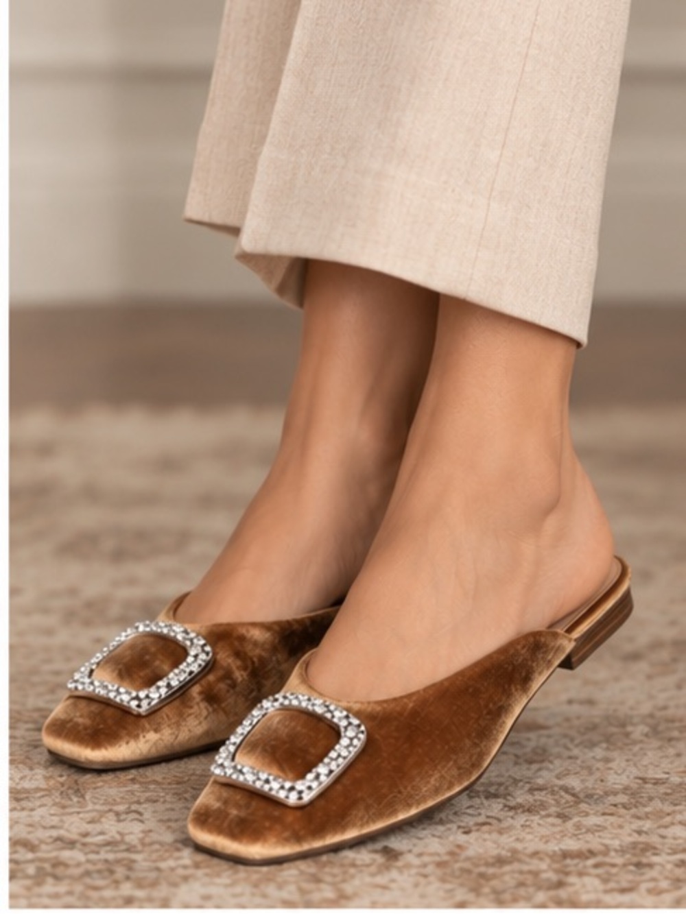 Golden Brown Velvet  Quiet Luxury Royalcore  Balletcore Slip-On Mules Flars Sz 8